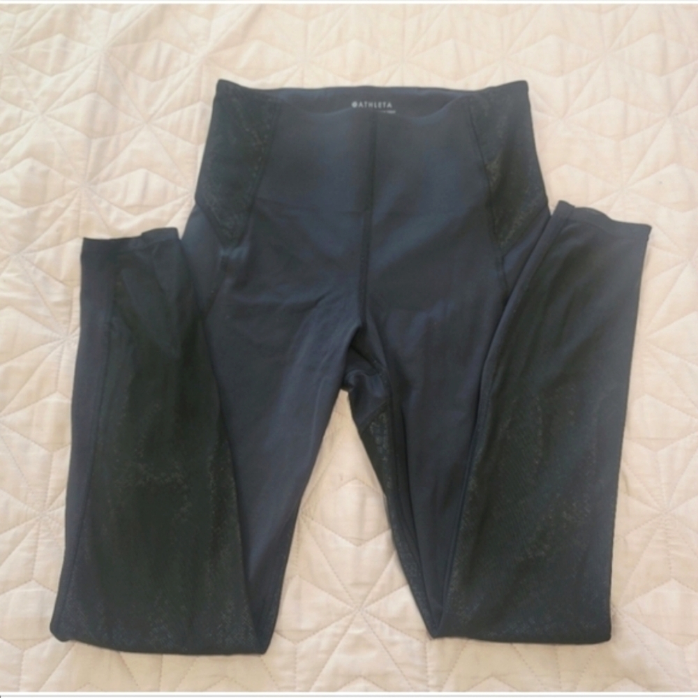 ATHLETA Classic Black Stay Fly Reflective 7/8 Performance Leggings XS